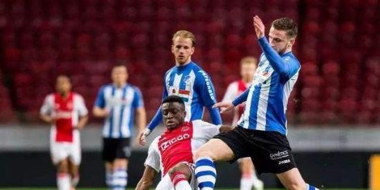 壁球每小时 壁球每小时